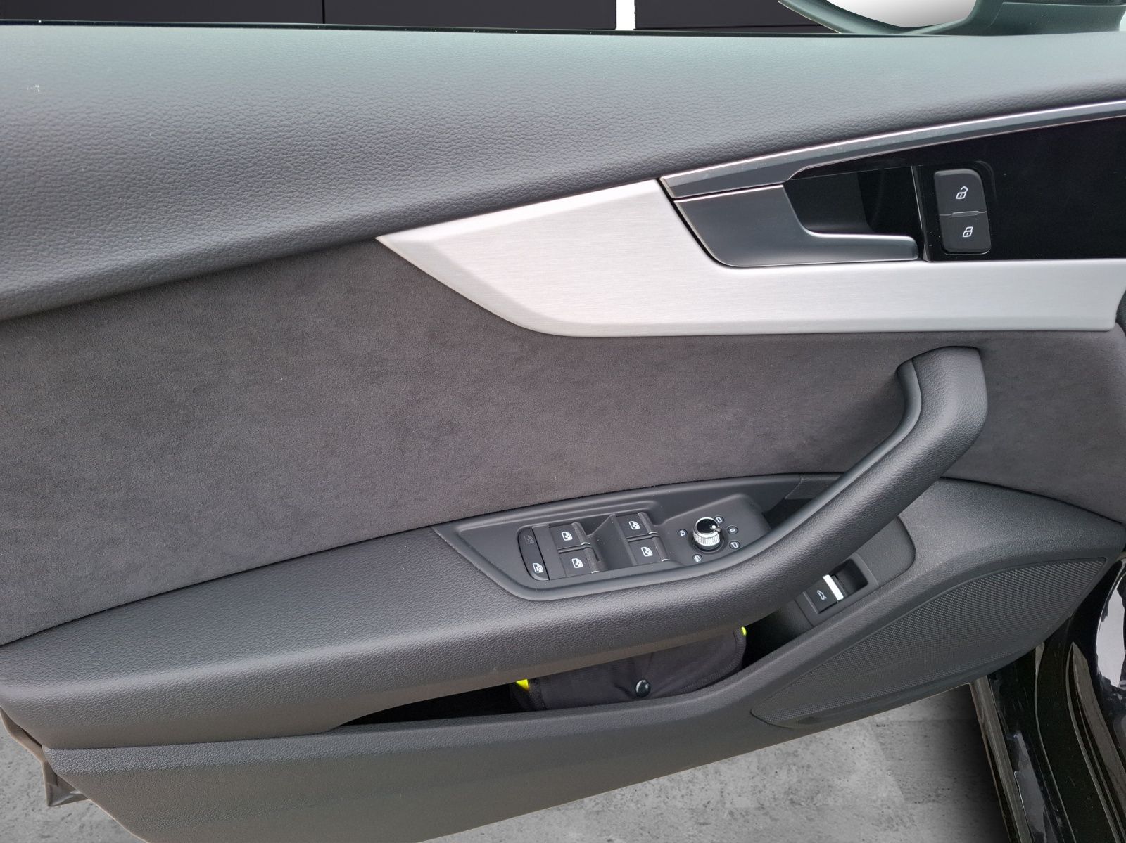 Fahrzeugabbildung Audi S5 Sportback TDI  quattro Matrix Navi AVC ACC S-