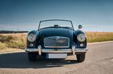 MG A voll restauriert - ein Traumwagen - MG MGA mit Benzin-Antrieb: Cabrio