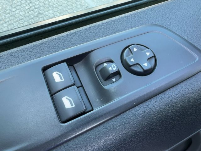 Foto Nummer 12: PEUGEOT Traveller