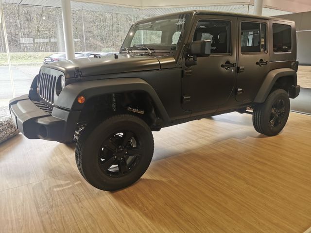 Jeep Wrangler 3.8 Benzin + Schalter + Neu Lackiert