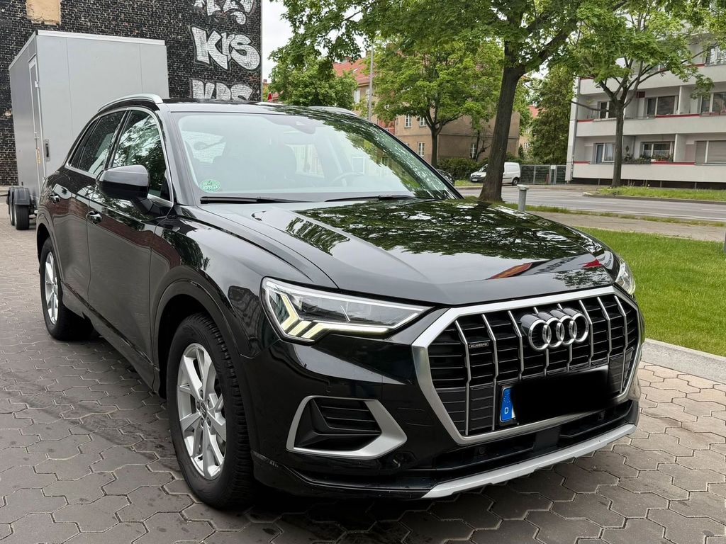 Image of Audi Q3