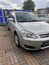 Toyota Corolla 1.6 Sol / Compact*1,6 Automatik - Toyota Corolla mit Benzin-Antrieb: Limousine, Automatik