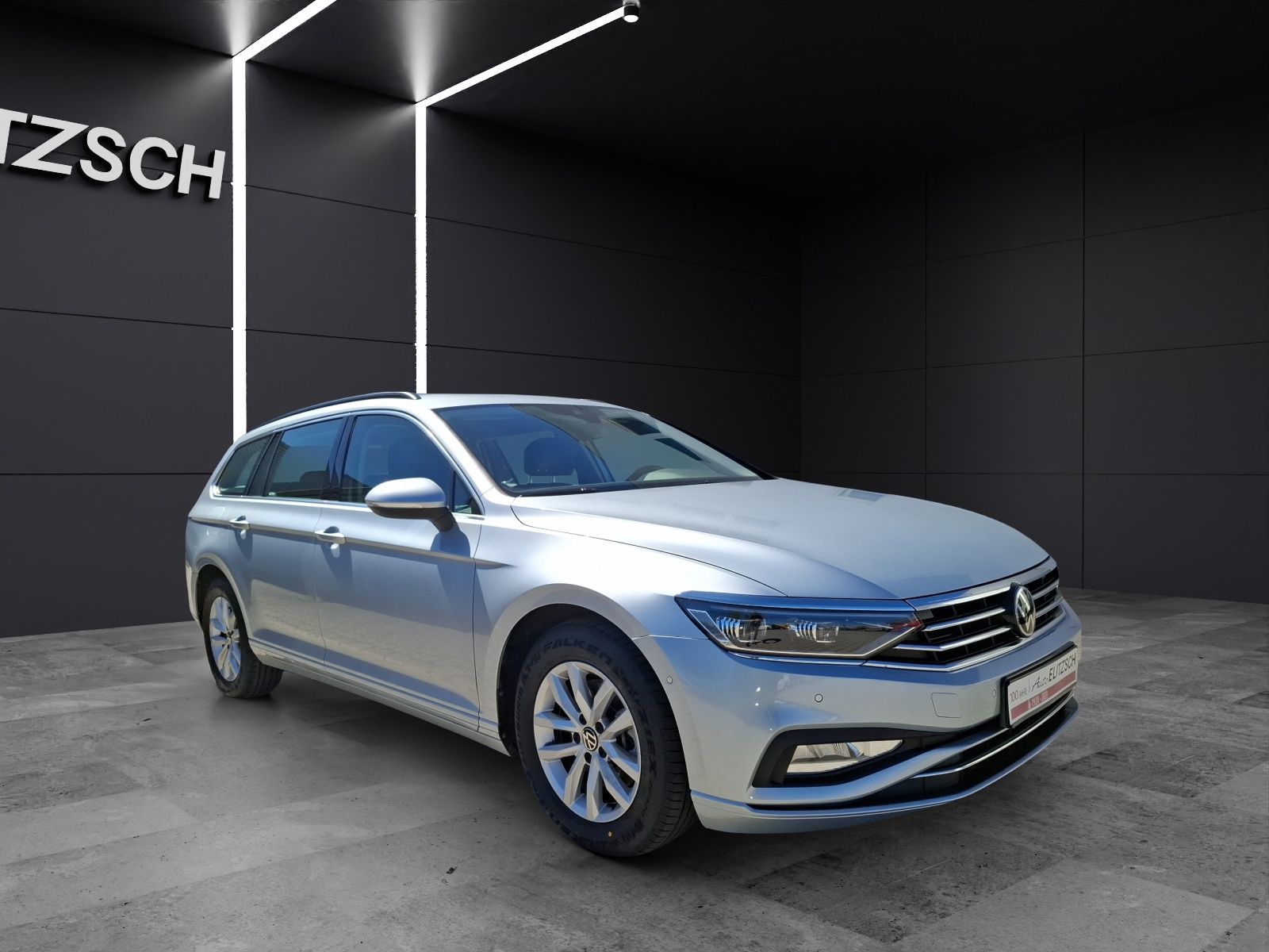 Fahrzeugabbildung Volkswagen Passat Variant TDI Business DSG Matrix AHK Navi