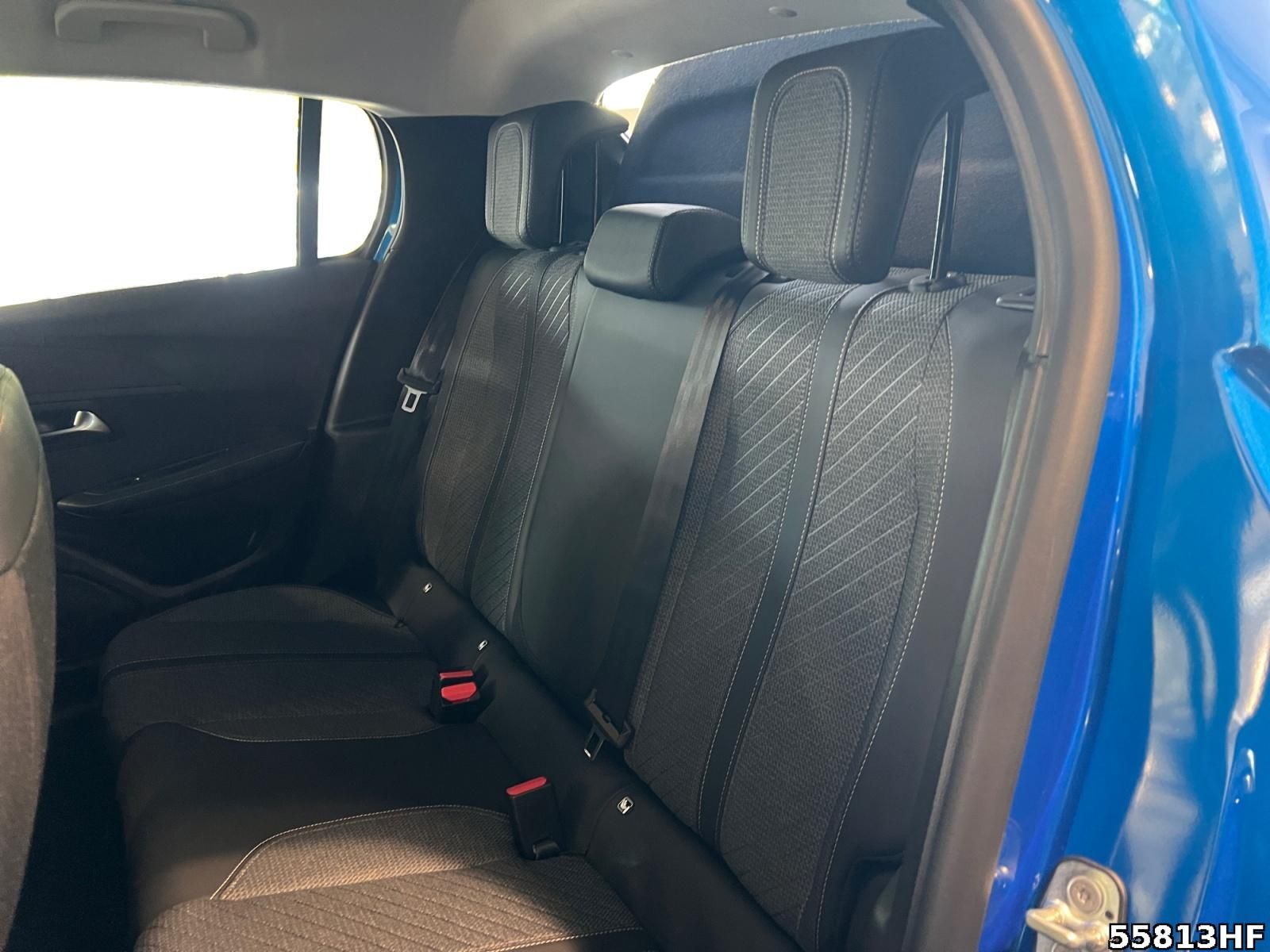 Fahrzeugabbildung Peugeot 208 Allure 100 PS MT
