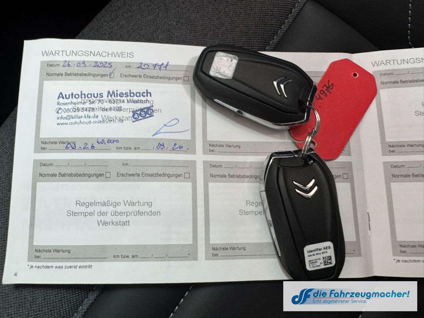 Fahrzeugabbildung Citroën C4 E- Shine HUD Navi 360 Kamera LED Apple CarPla