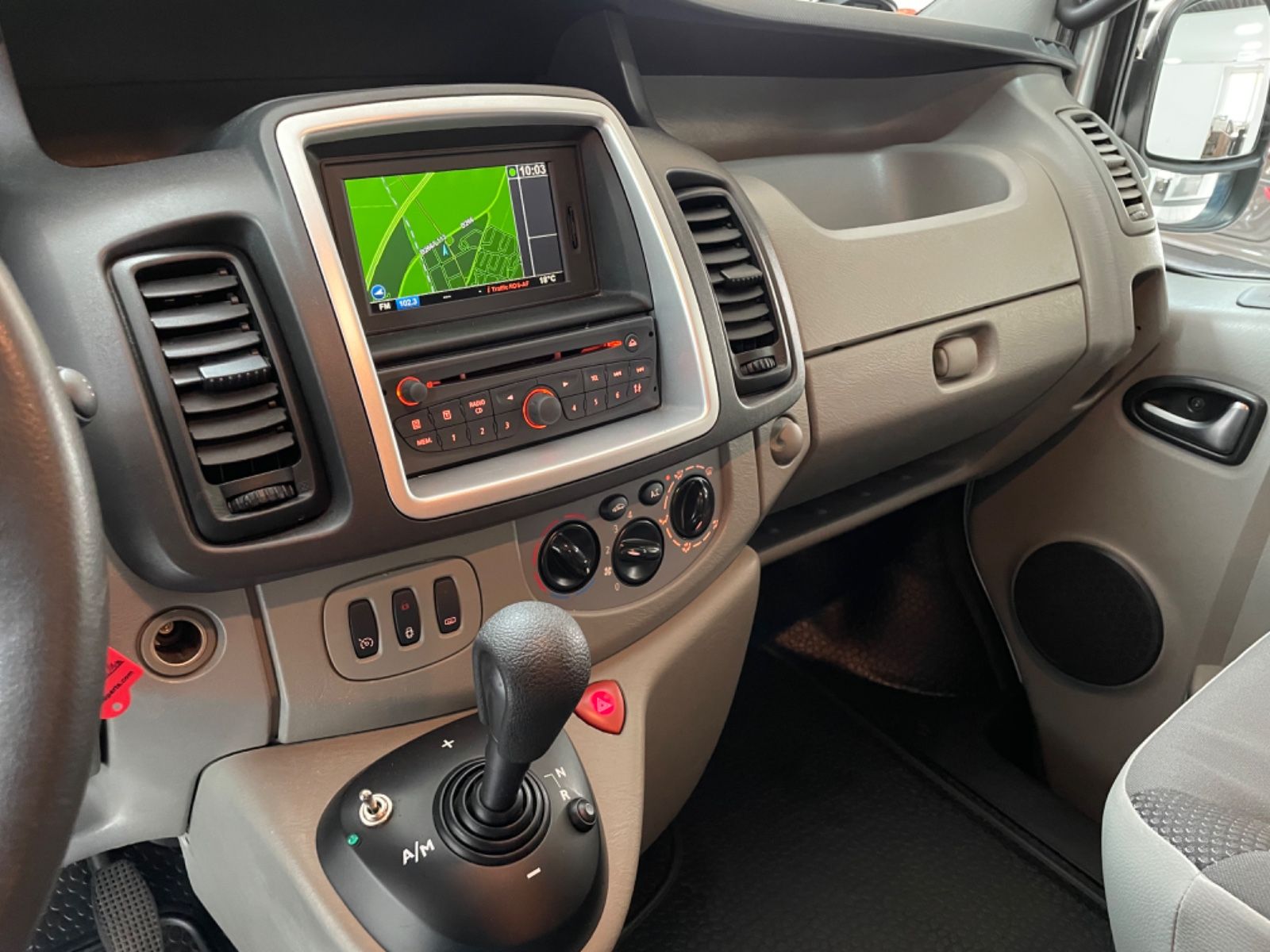 Fahrzeugabbildung Opel Vivaro Kombi L1H1 2,9t Aktivfahrer Behindertenge