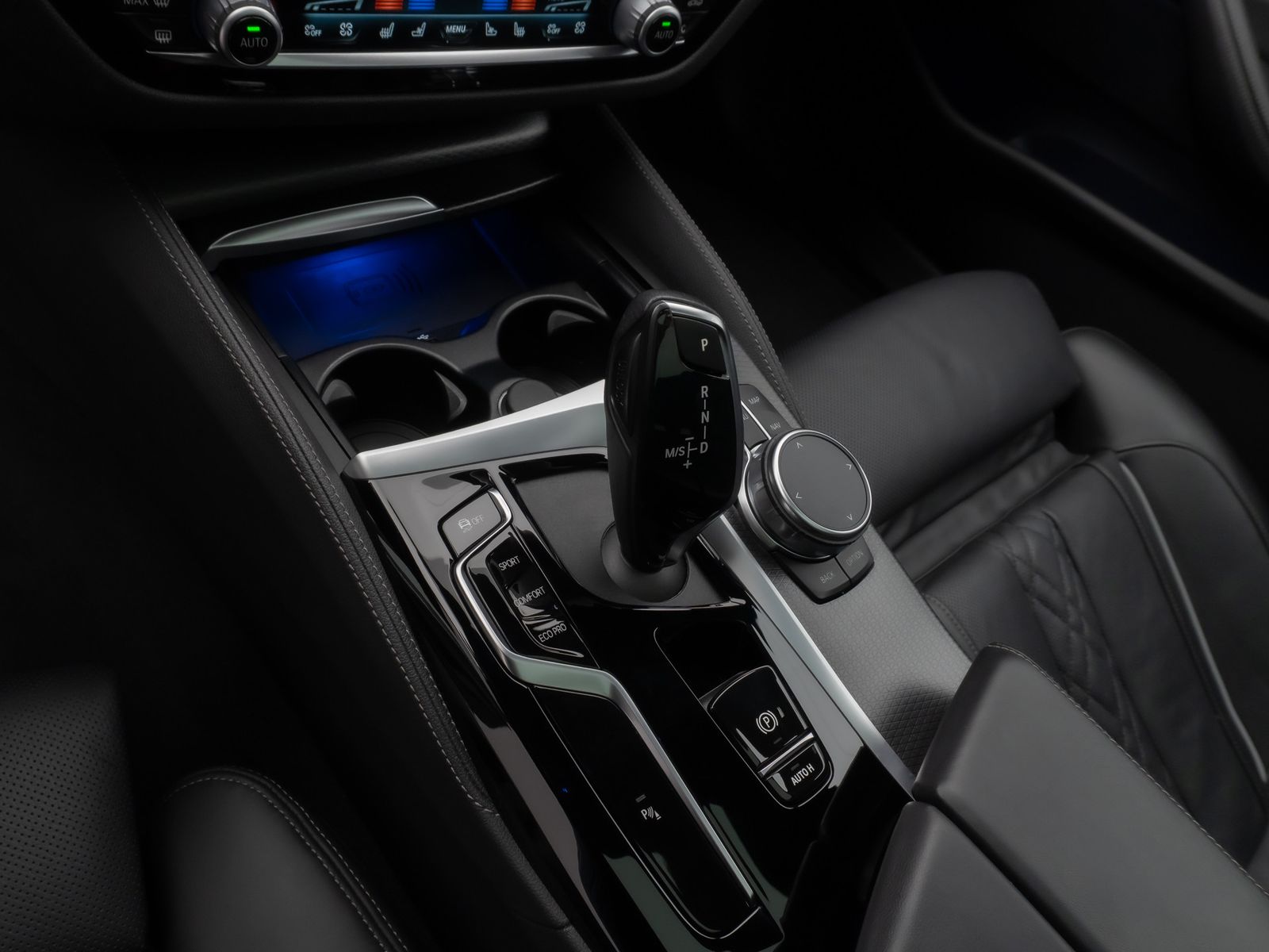 Fahrzeugabbildung BMW 540d xD M SportPro Panoram Kamera Laser HUD HiFi