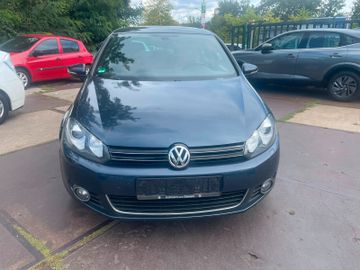 Volkswagen Golf - 1