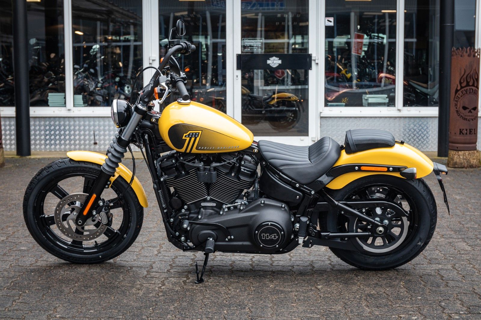 Fahrzeugabbildung Harley-Davidson STREET BOB FXBBS 114ci MY23 - Sofort verfügbar!