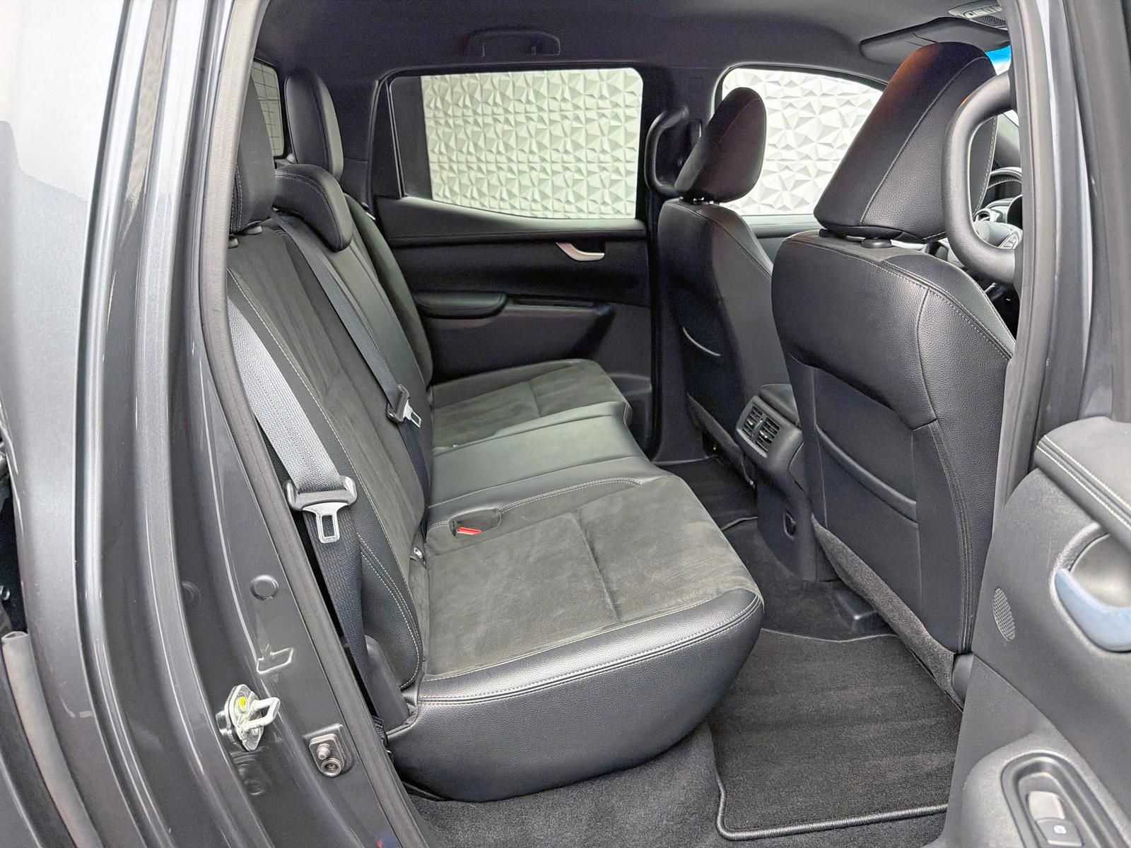 Fahrzeugabbildung Mercedes-Benz X 350d POWER-EDITION/4MATIC/LED/KEYLES/360°/AHK