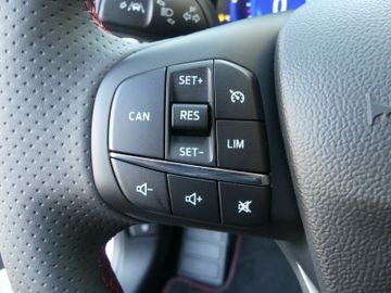 Fahrzeugabbildung Ford Focus Limousine ST-Line X