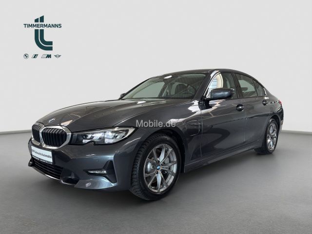 BMW 330e Sport Line Automatik Navi Bluetooth PDC MP3