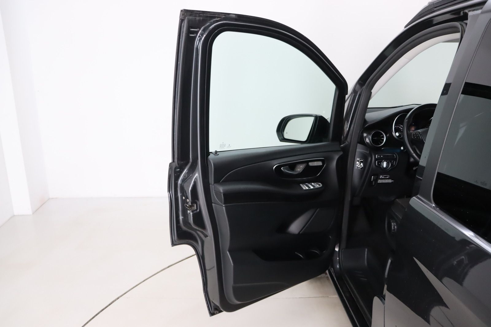 Fahrzeugabbildung Mercedes-Benz V 220 d Marco Polo 4Matic 1.Hd HORIZON EDITION