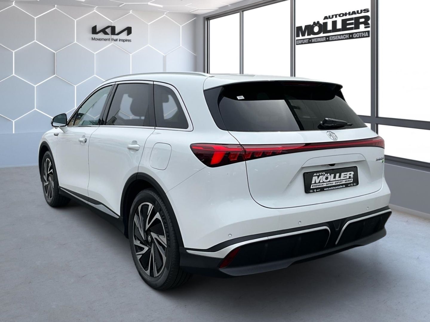 MG S6 EV