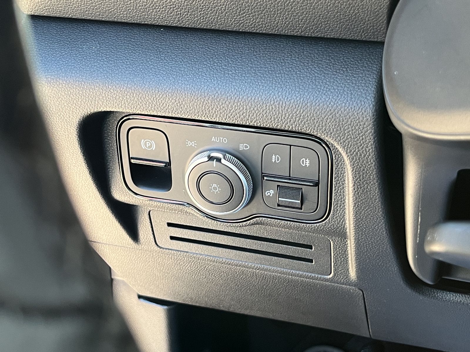 Fahrzeugabbildung Mercedes-Benz T-Klasse 180 lang*7-Sitz*LED*Navi*SHZ*Kamera*PDC