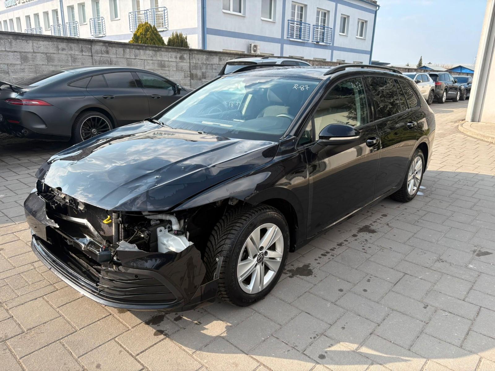 Volkswagen Golf 1.5 VIII Variant Life eTSI 96kw A7