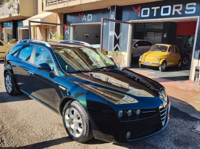 Alfa Romeo 159 1.9 JTDm Sportwagon Distinctive 1