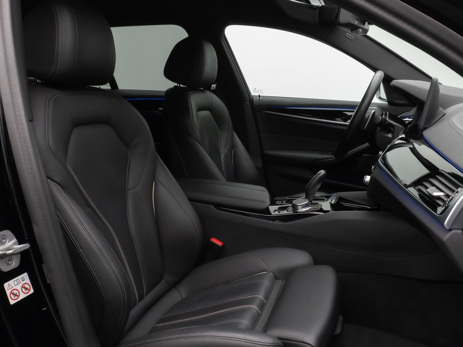 Fahrzeugabbildung BMW 530d xD  Luxury Line Kamera DAB H/K Lenkrhzg AHK