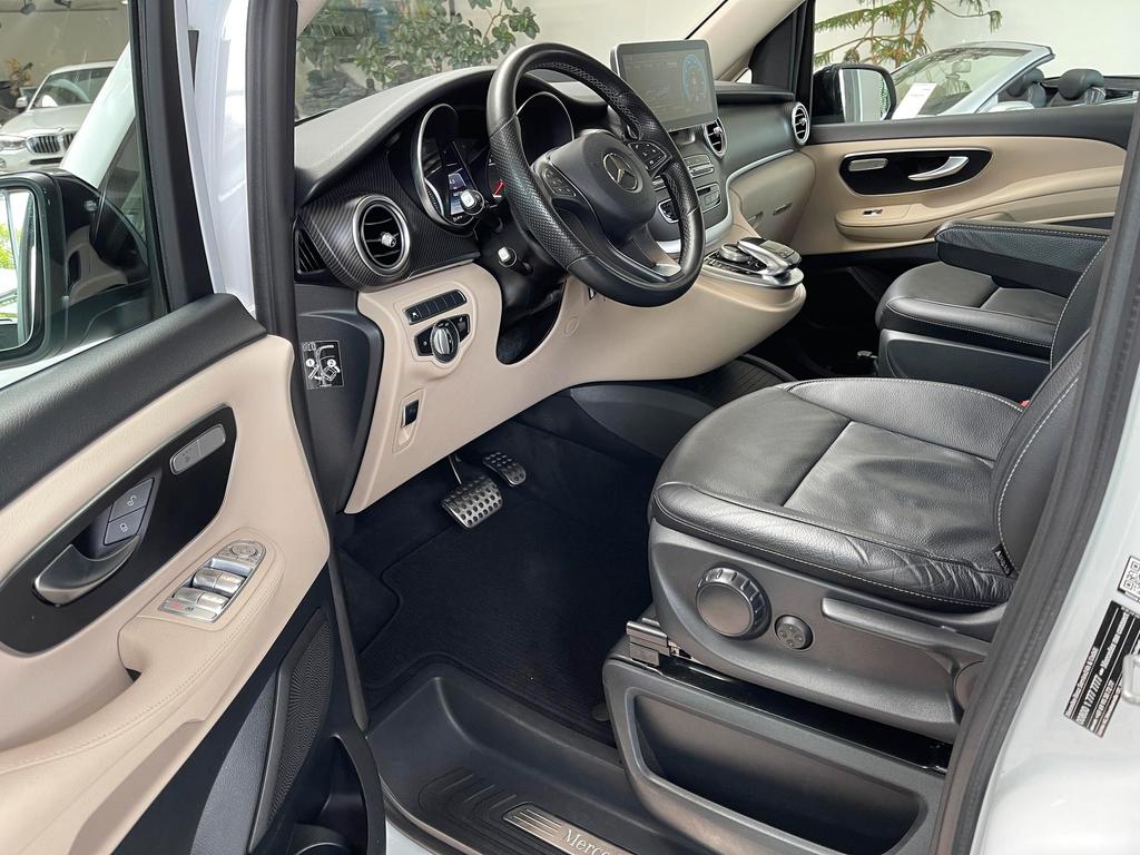 Mercedes-Benz V 250