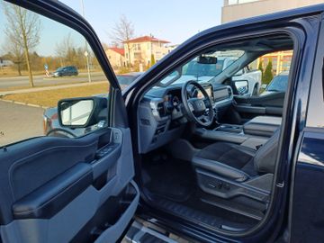 Ford F 150 - 8