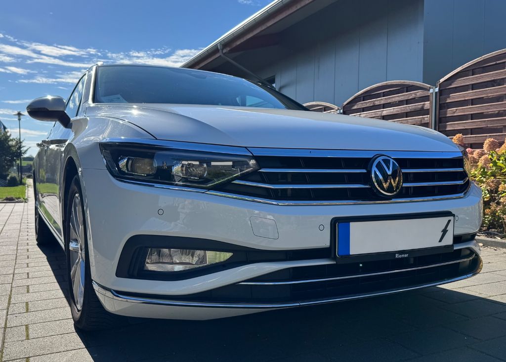 Image of Volkswagen Passat Variant
