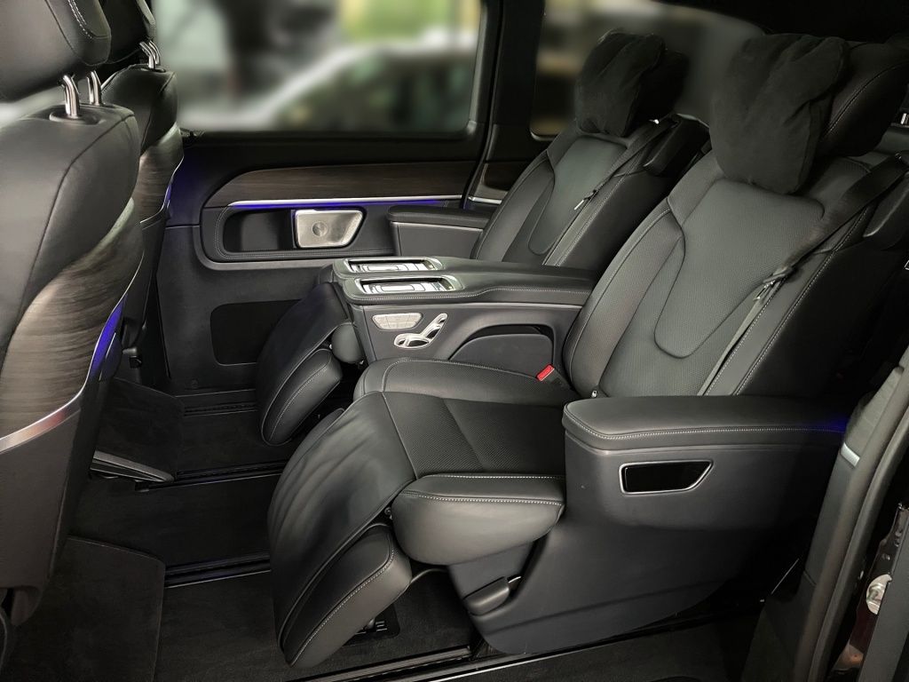 Fahrzeugabbildung Mercedes-Benz V 300 d 4M EXC/L STHZ,360°,Airmatic,Luxuss.,Pano