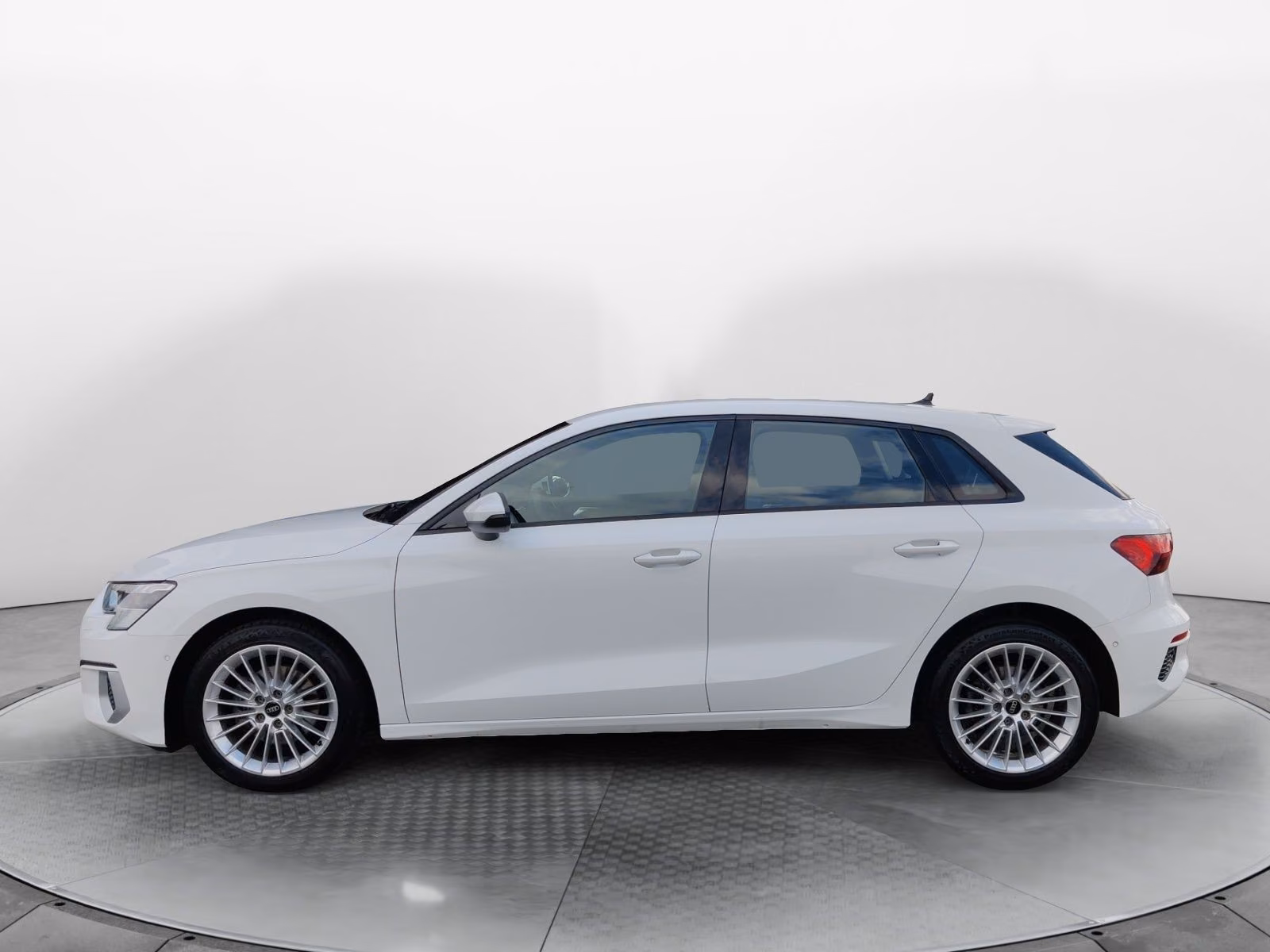 Audi A3 Sportback 35 TFSI S-Tronic., advanced, Matrix, миниатюра 2