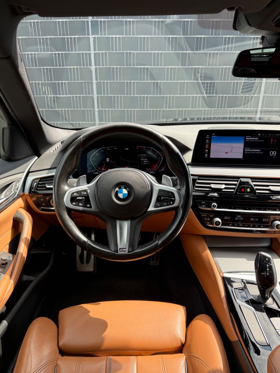 BMW 530d xDrive MSPORT LEDER RFK LED NAVI SHZ SHADOW foto 15