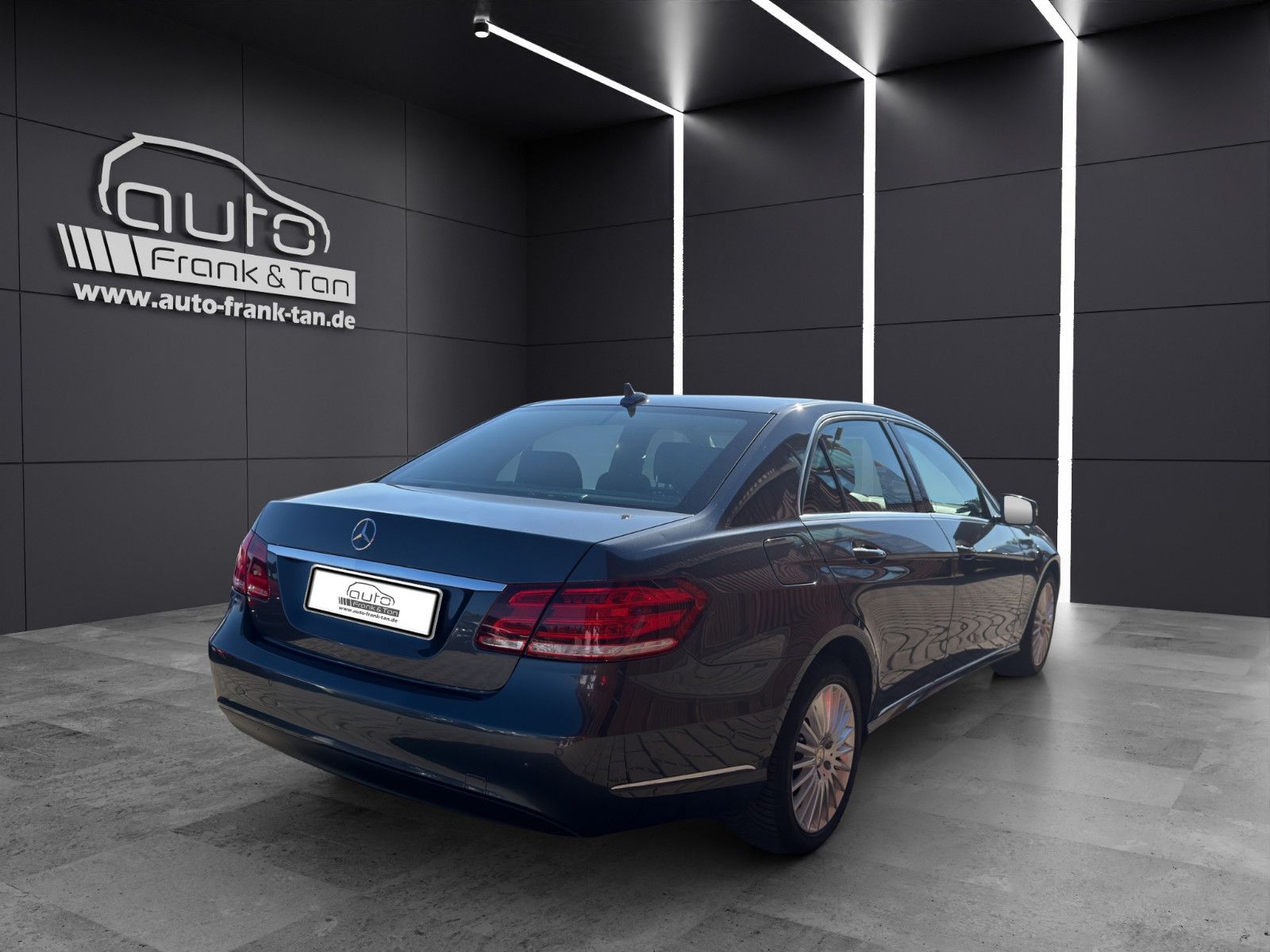 Fahrzeugabbildung Mercedes-Benz E 350 Limousine/2.Hand/Scheckheft/Top/360gKamer