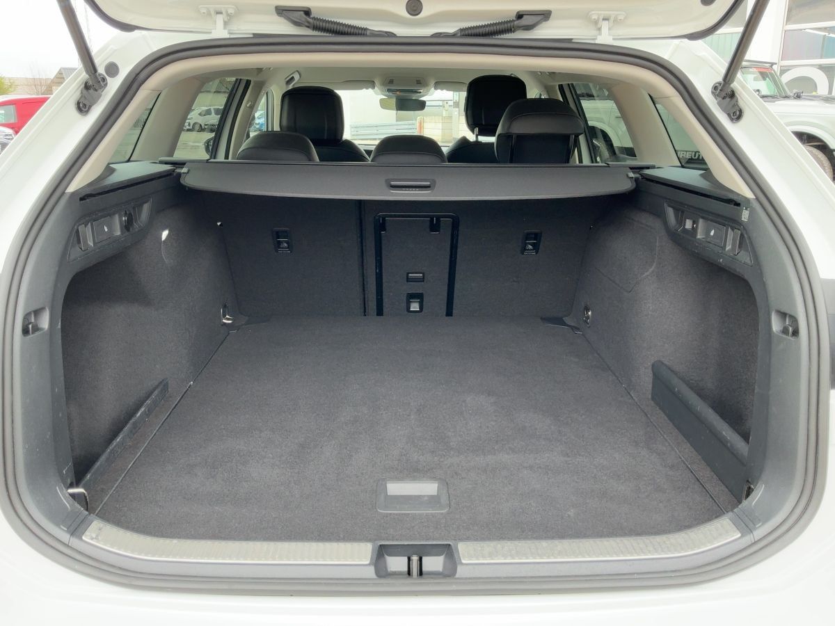 Volkswagen Passat Variant - Bild 14