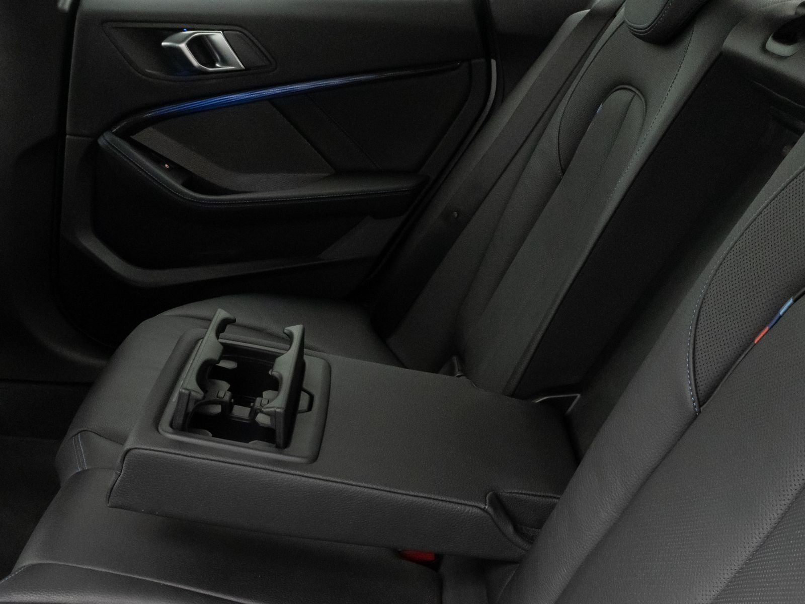 Fahrzeugabbildung BMW 220d Gran Coupé M Sport DAB Lenkradhzng H/K 18"