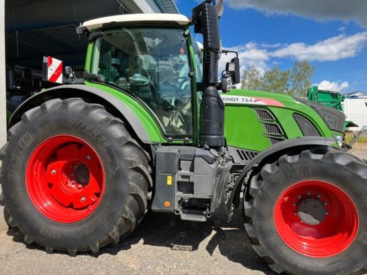 Fendt 724 Vario S4 ProfiPlus