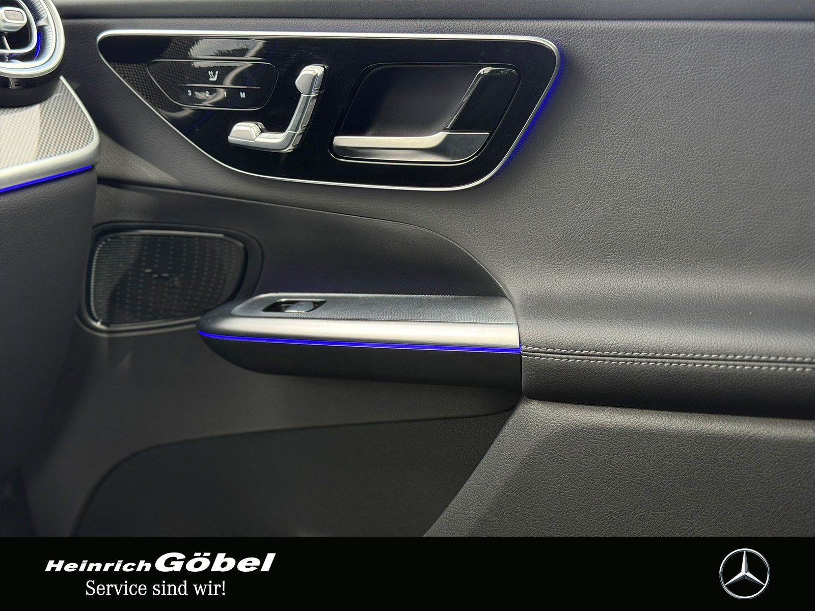 Fahrzeugabbildung Mercedes-Benz GLC 220 d 4M AMG*AHK*MEMORY*360°*DISTRONIC