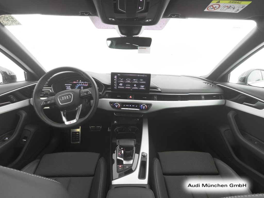 AUDI A4 2024