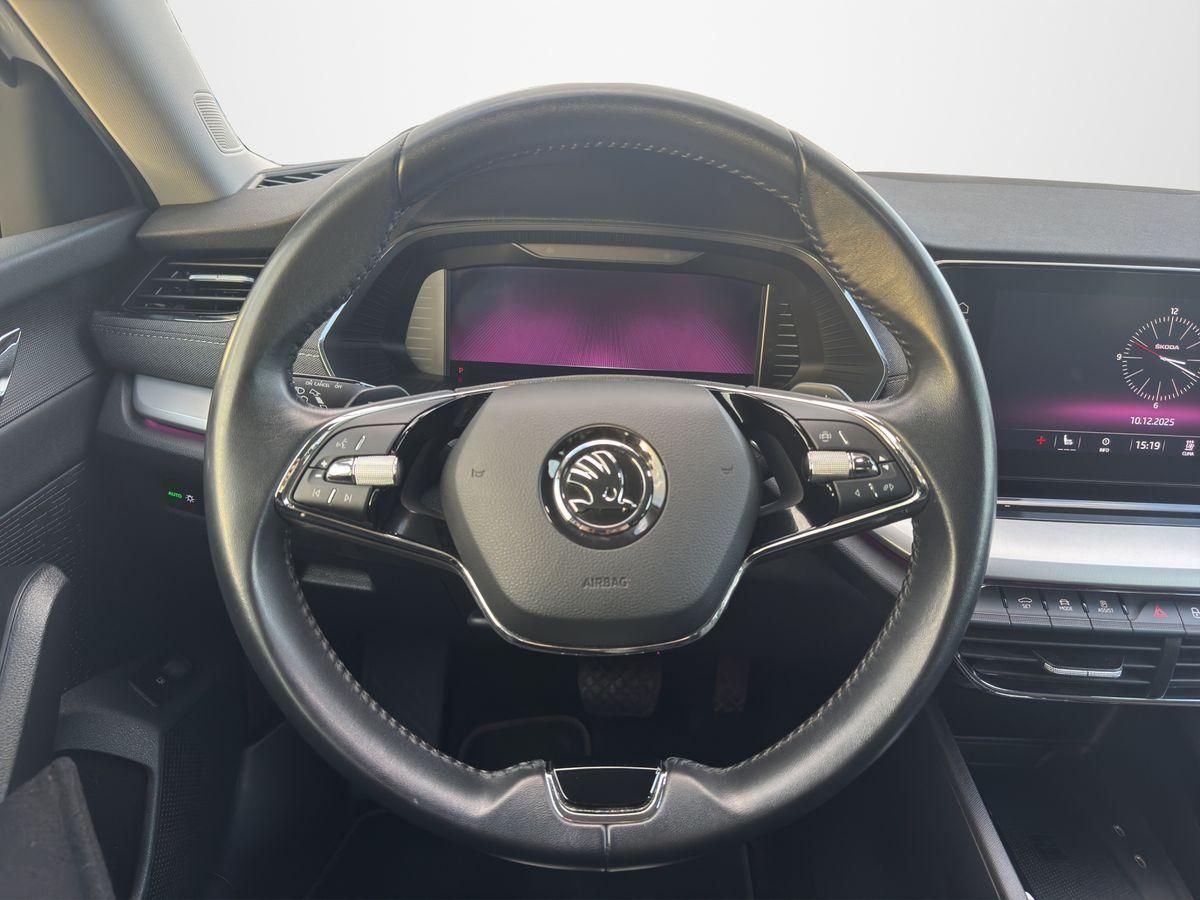 Fahrzeugabbildung SKODA Octavia Combi Style 1.4 TSI iV 150 kW