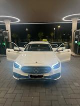 Mercedes-Benz E 220 d 4MATIC T Autom. - - Mercedes-Benz E-Class: Taxi