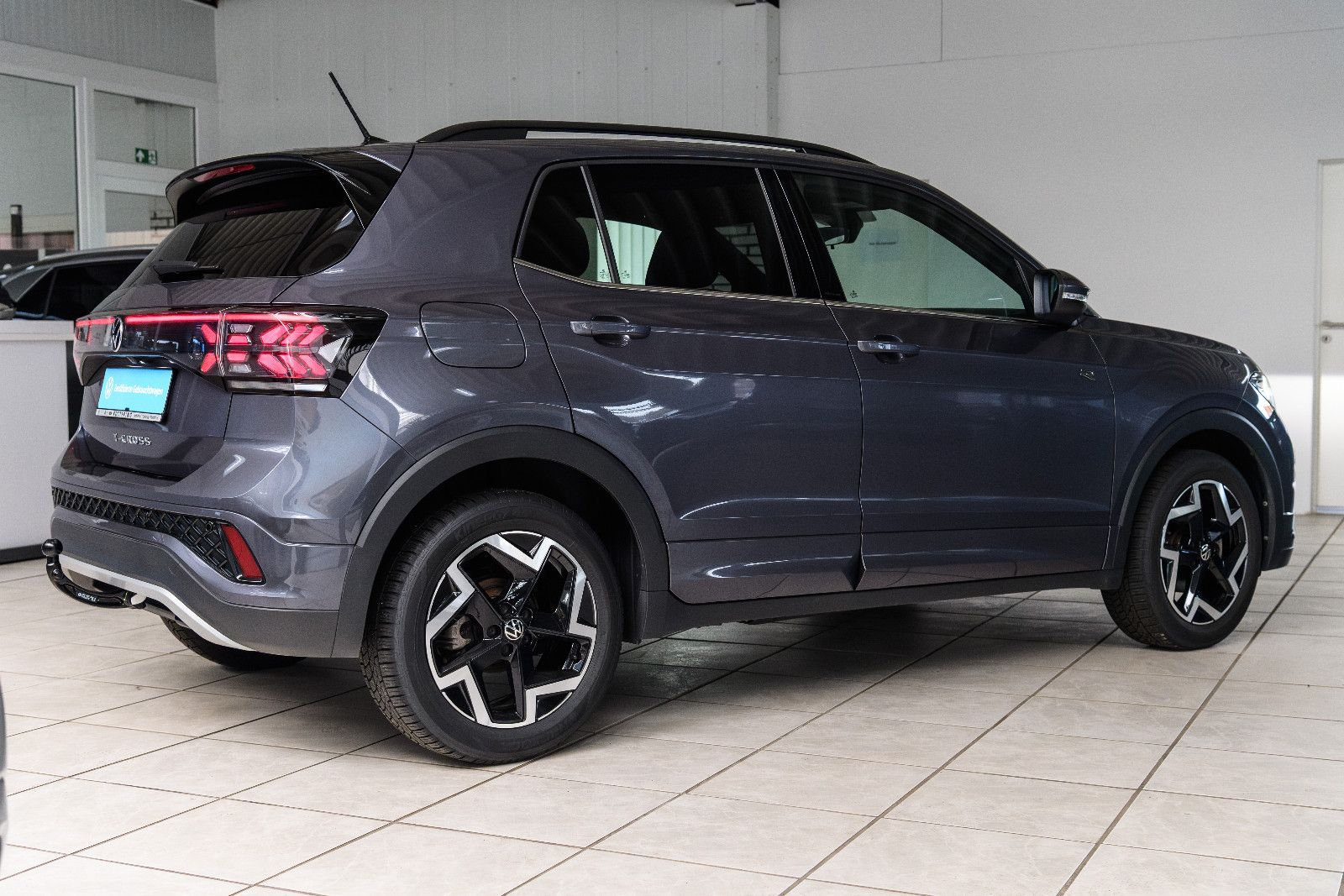 Fahrzeugabbildung Volkswagen T-Cross R-Line 1.5 TSI DSG IQ-LED+AHK+NAV+ACC
