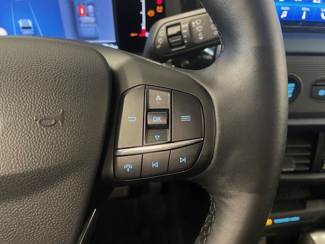 Fahrzeugabbildung Ford Tourneo Courier Active WINTERPAKET totWinkelASS