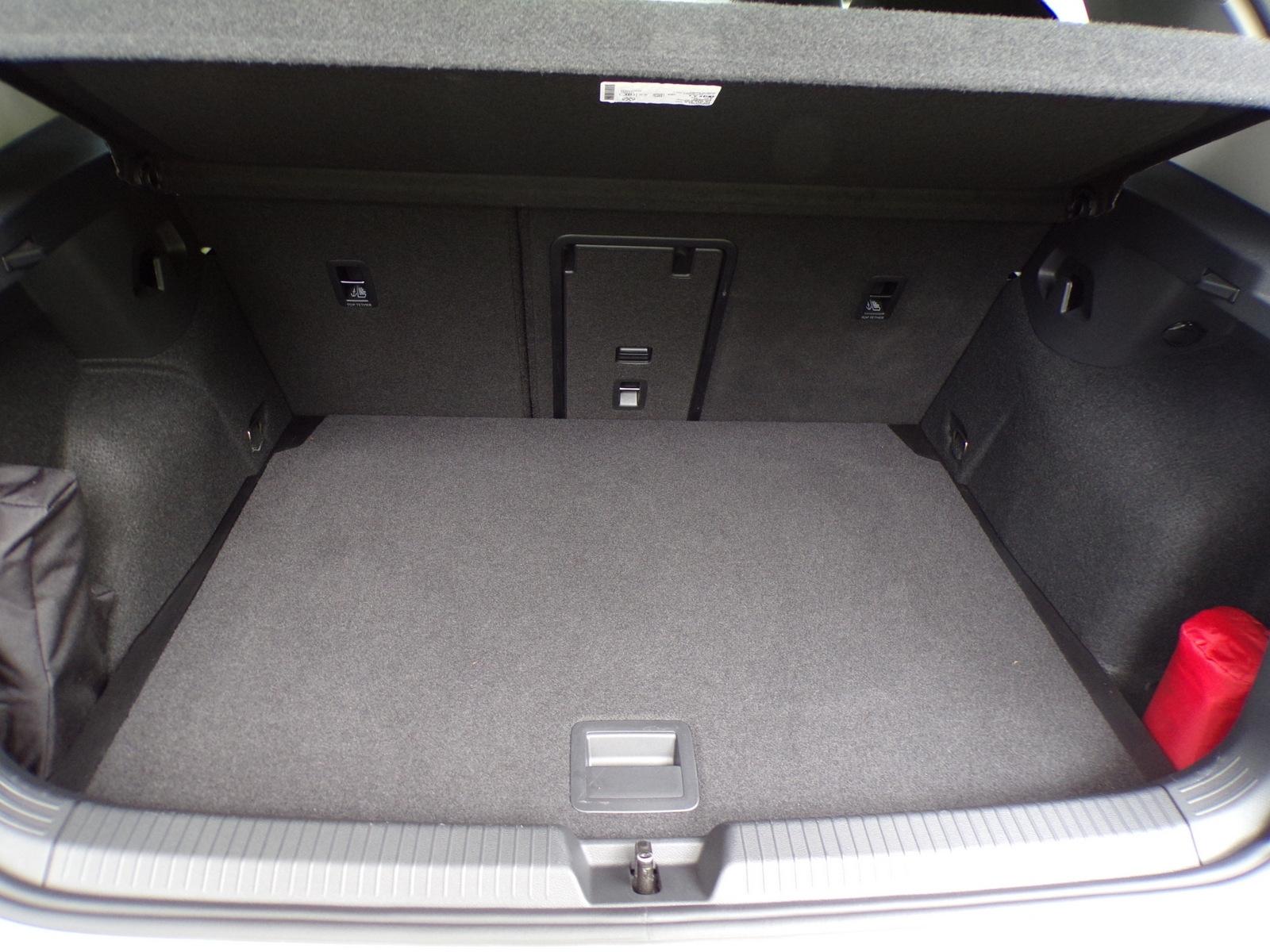 Volkswagen Golf VIII 1.0 TSI MOVE / NAVI+LED'S+KAMERA+APP, миниатюра 24