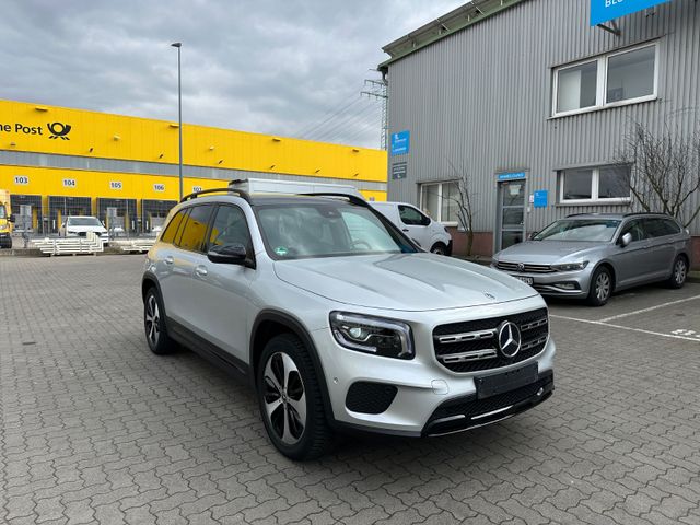 Mercedes-Benz GLB 200 AHK Pano MBUX Kamera Multibeam