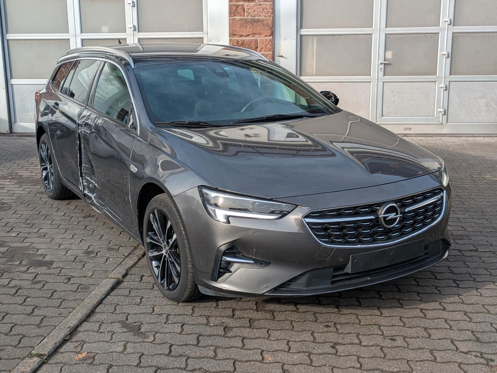 Opel Insignia B Sports Tourer Elegance / AHK / 1.HAND