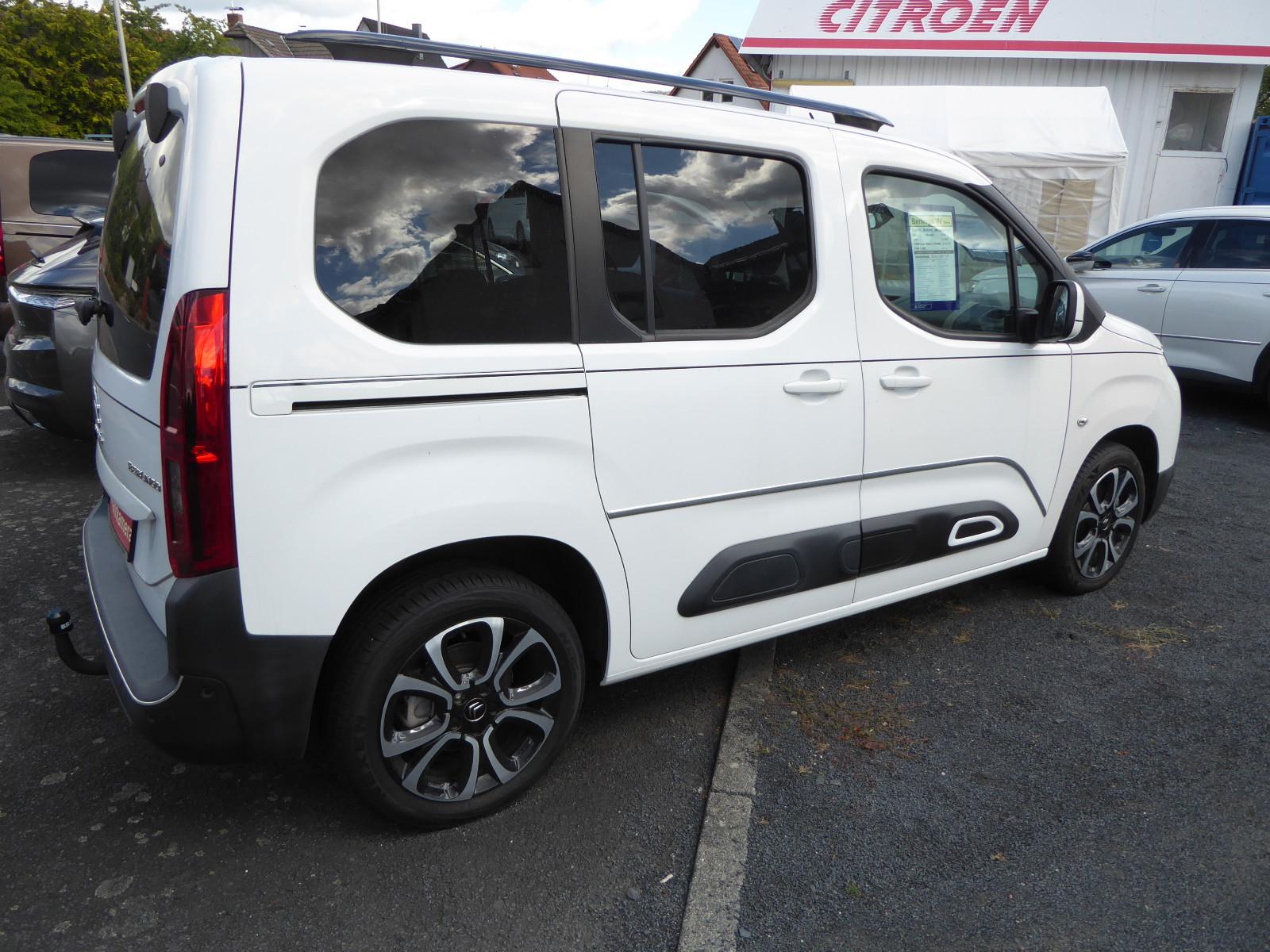 Citroën Berlingo Shine Blue HDI 131+Panorama+AHK
