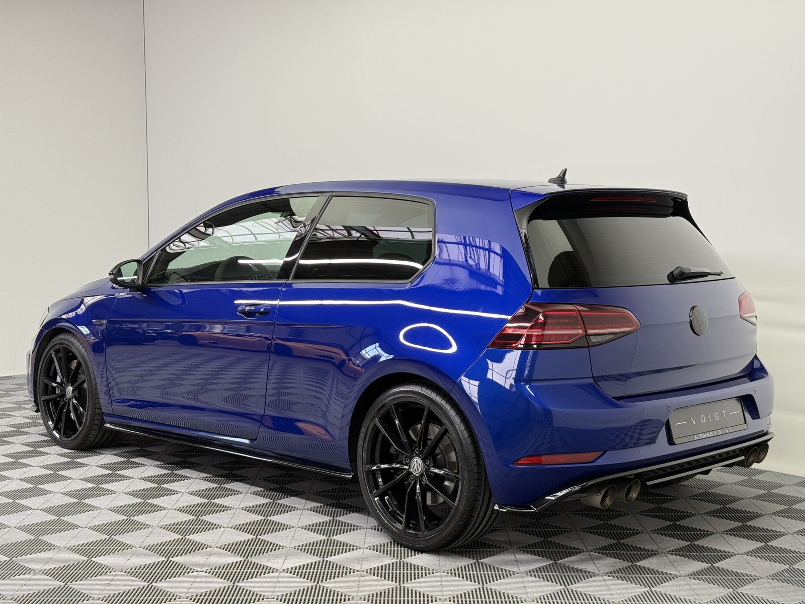 Volkswagen Golf R 4Motion Active-Info Akra DYNAUDIO DCC foto 3