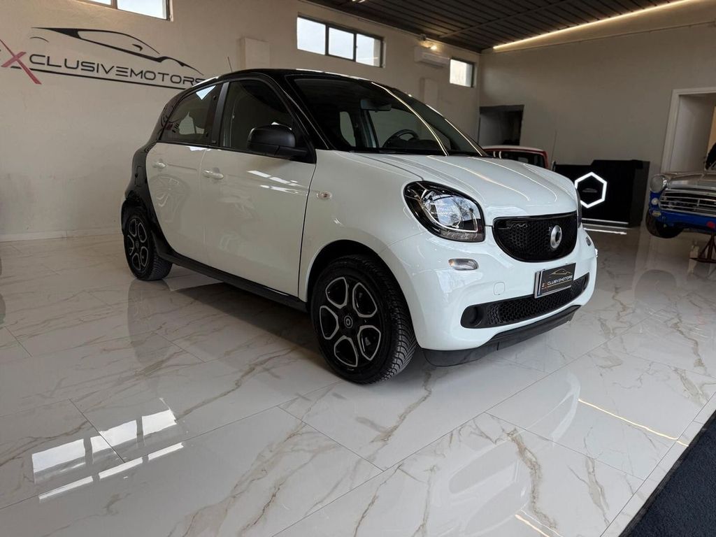 Image of Smart ForFour