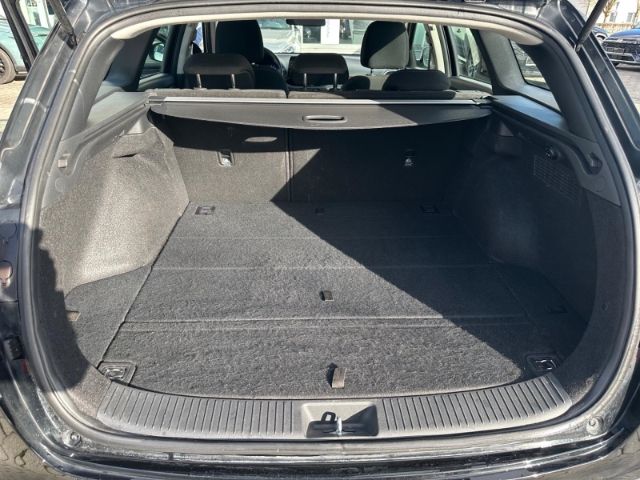 Fahrzeugabbildung Hyundai i30 cw Select Mild-Hybrid Klima,Sitzheiz,RFK,PDC