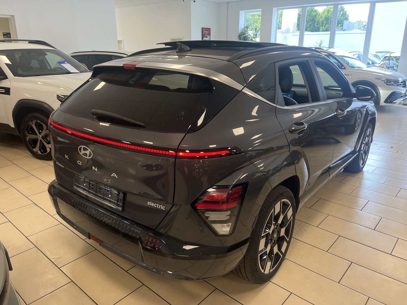 Hyundai Kona Prime Elektro S-Dach*Leder*HUD*Bose*Memory* imagem 3