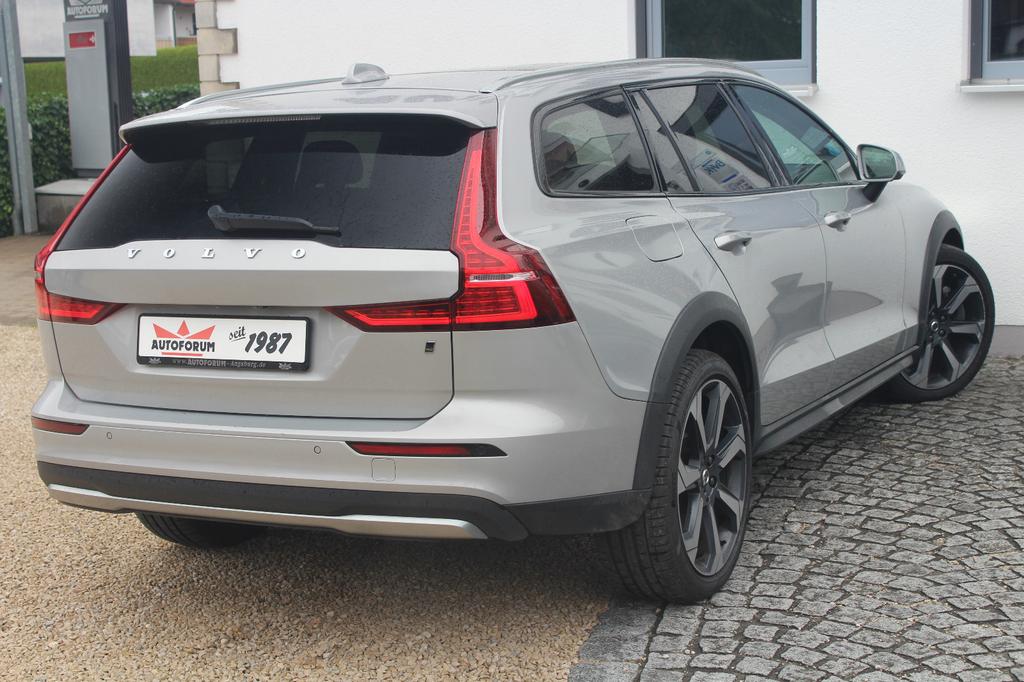 Volvo V60 Cross Country