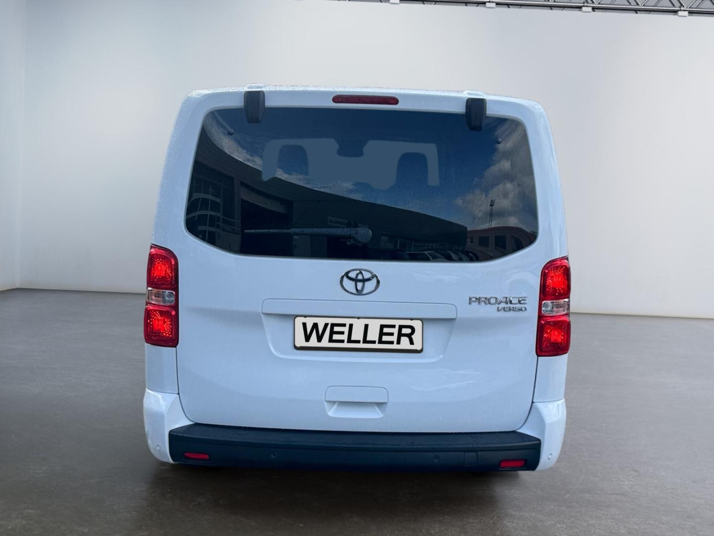 Toyota Proace Verso 2.0 D-4D L2 Team D *LED*ACC*CAM*Nav