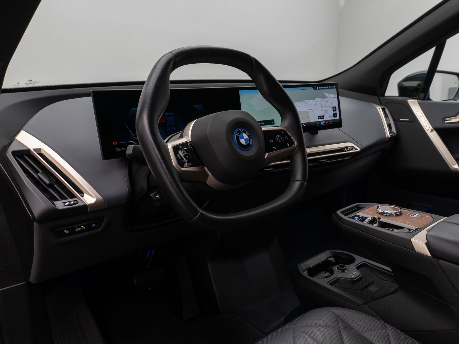 Fahrzeugabbildung BMW iX xD40 Sport 360°Laser H/K DAB AHK ACC 22Zoll