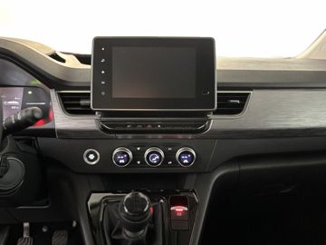 Fotografie des Nissan Townstar DIG-T 130 Kombi L2 N-Connecta 7 Sitze
